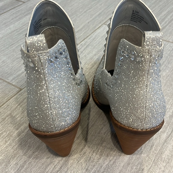 Gianni Bini Booties - Picture 5 of 5